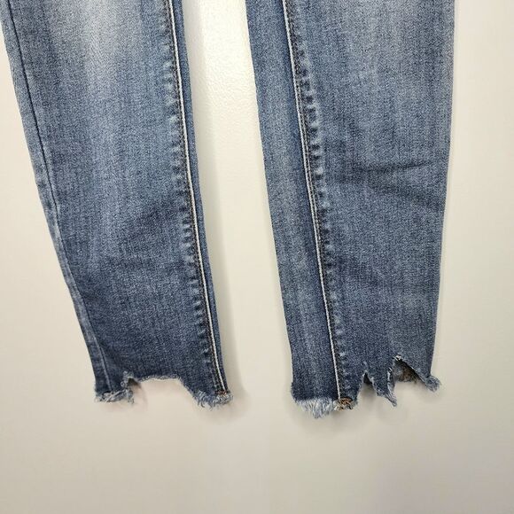 Indigo Reins distressed hem button fly high rise jeans size 5 juniors - Picture 2 of 8